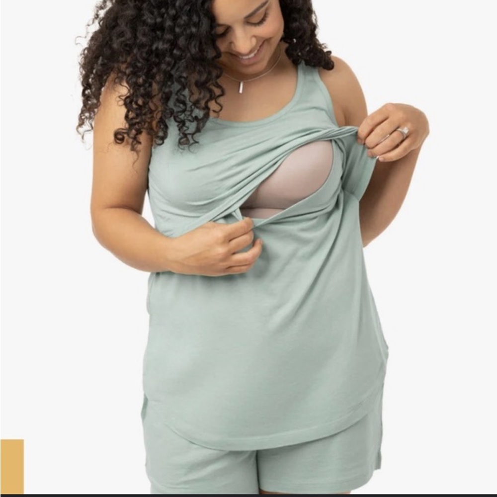 Kindred Bravely Sloan Nursing Pajama Set